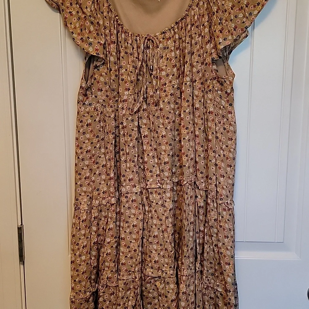 Entro flowy floral dress- XL.  NEVER WORN - Picture 3 of 4